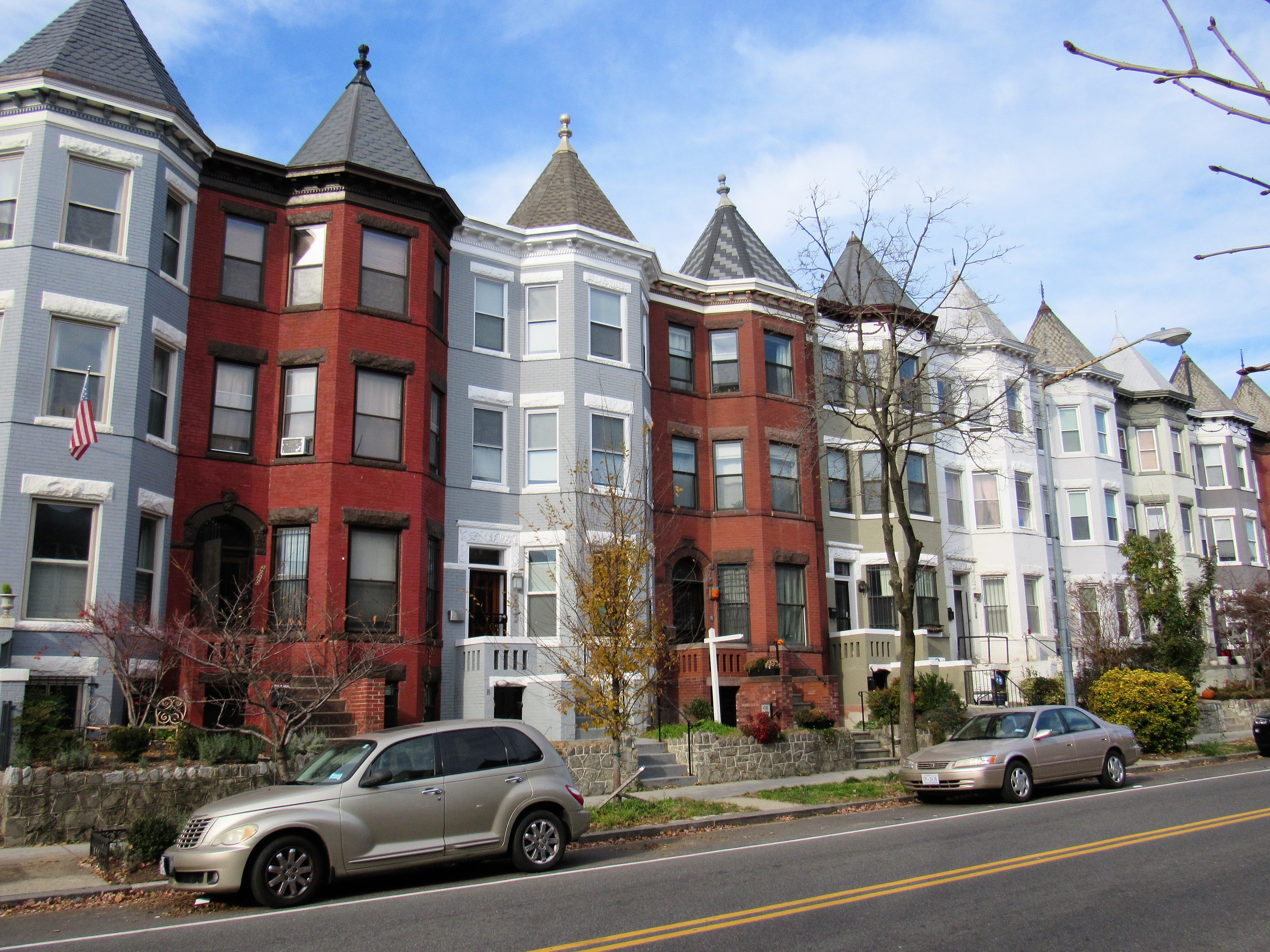 Victorian rowhouse streetscape in Bloomingdale, Washington DC