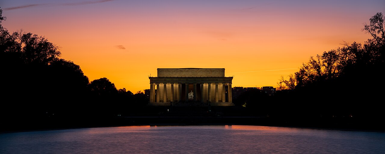 Lincoln Memorial at dusk, Washington DC